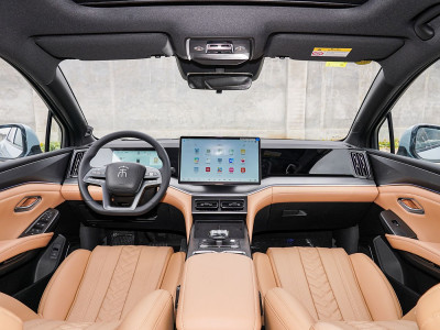 BYD Song L DM-i Фото №8